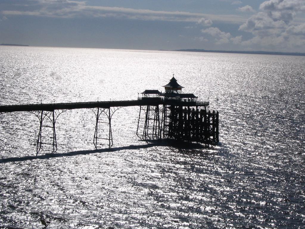 The Highcliffe Hotel Clevedon Ruang foto