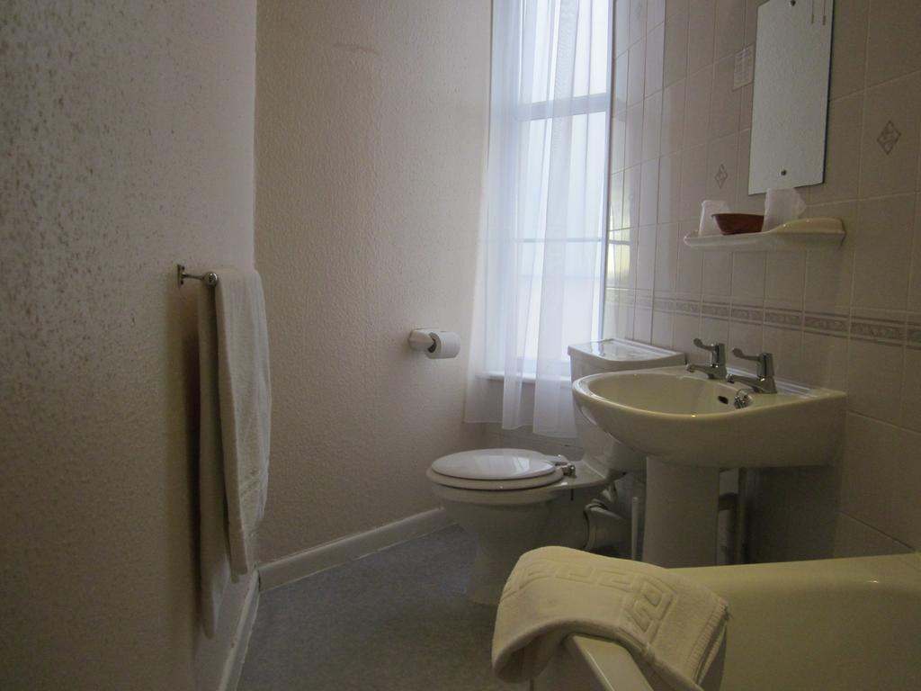 The Highcliffe Hotel Clevedon Ruang foto