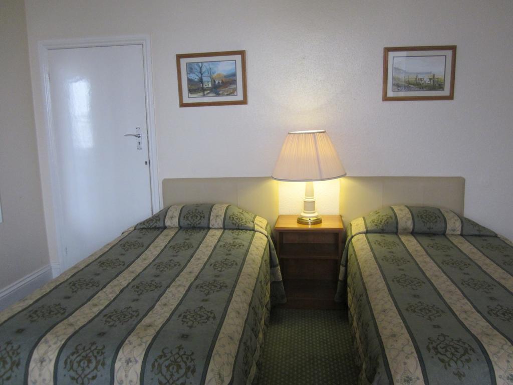 The Highcliffe Hotel Clevedon Ruang foto